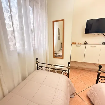 A Due Passi Dal Mare Apartment *