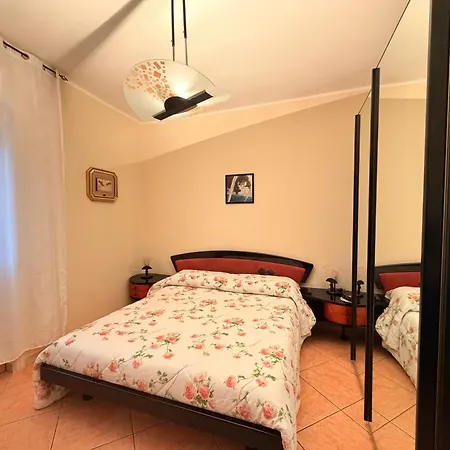A Due Passi Dal Mare Apartmán *